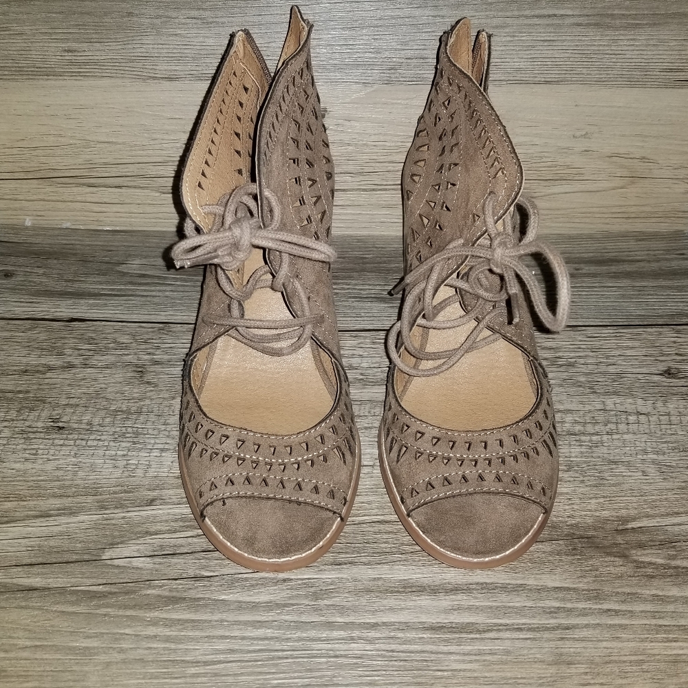 Open toe heel booties
